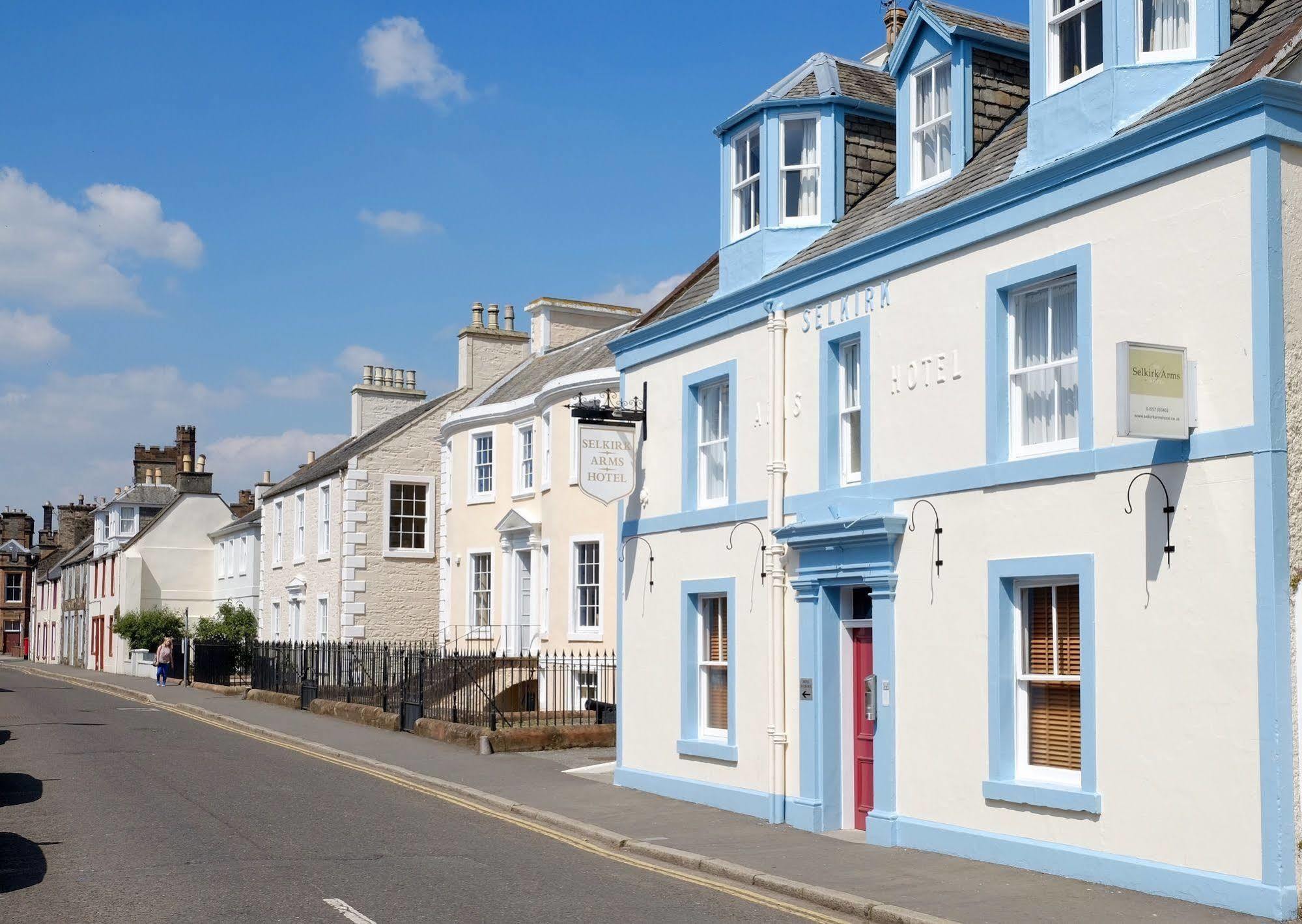 Selkirk Arms Hotel Kirkcudbright Exterior photo